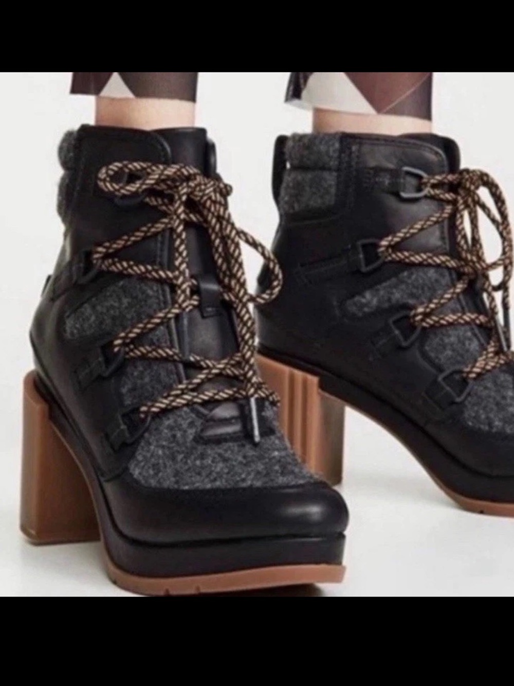 Sorel Blake Lace booties 7.5